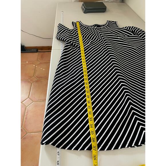 Lane Bryant Black white stripe cold shoulder mini dress Women's 14/16 - Picture 9 of 10